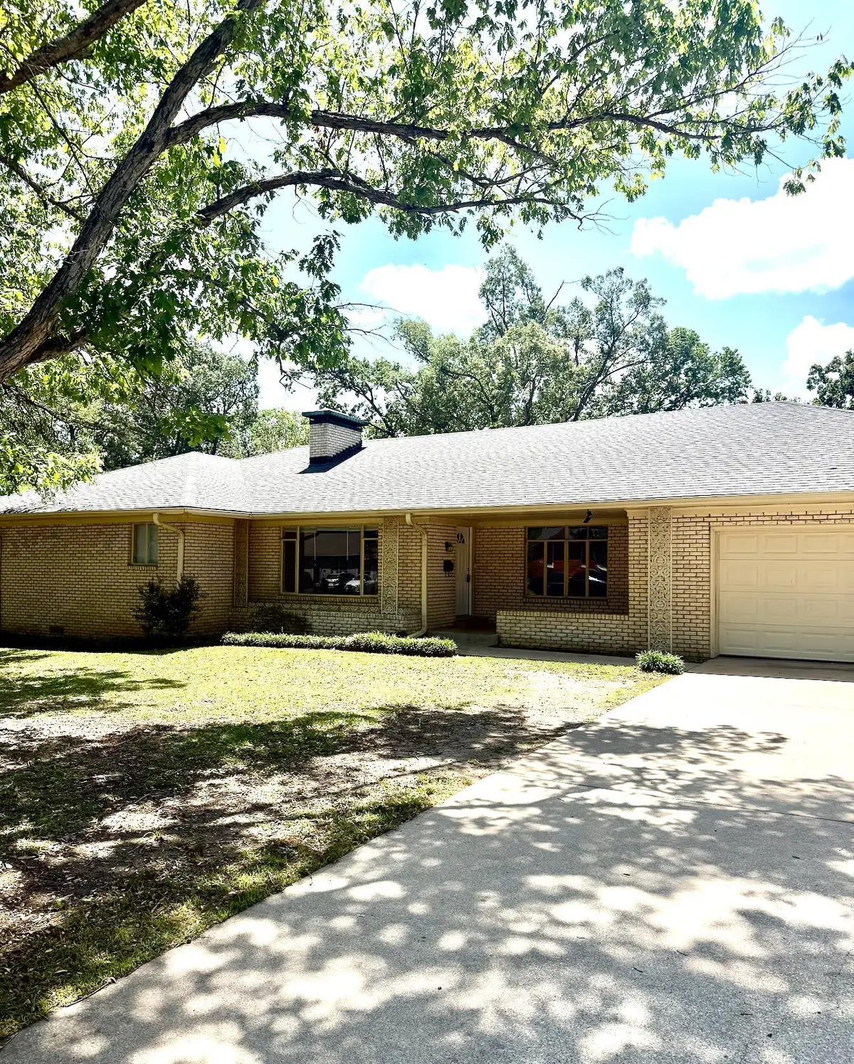 212 Hailey Dr, Longview, TX 75602 - #1