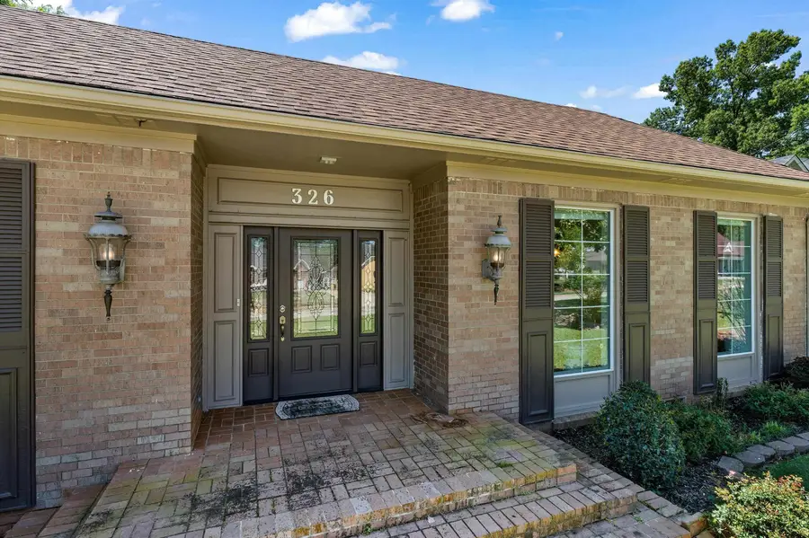 326 E Main St, Henderson, TX 75652 - #2