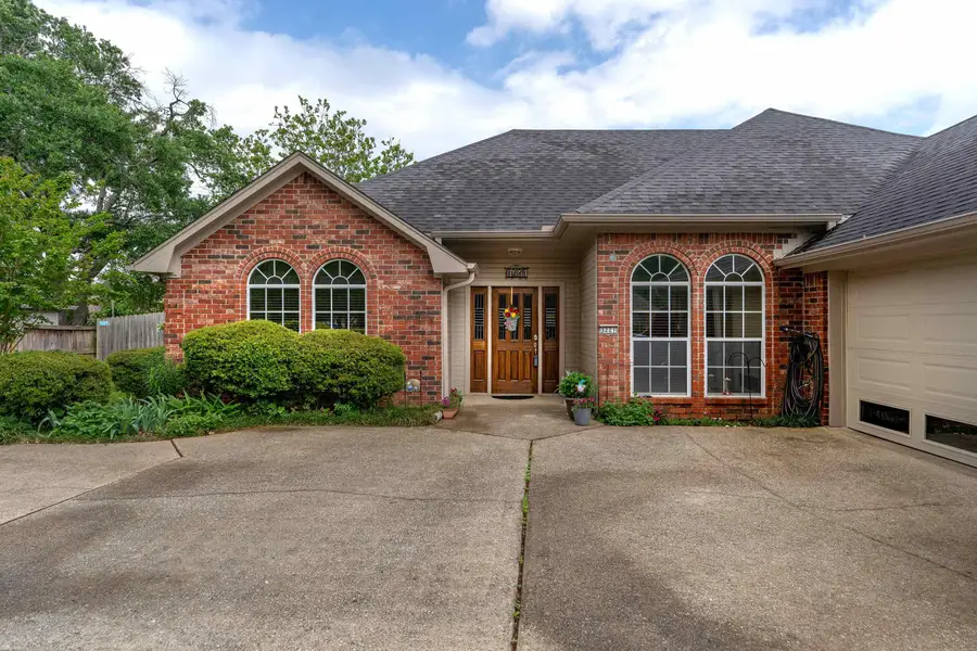 3221 Lopez Court, Longview, TX 75605 - #3