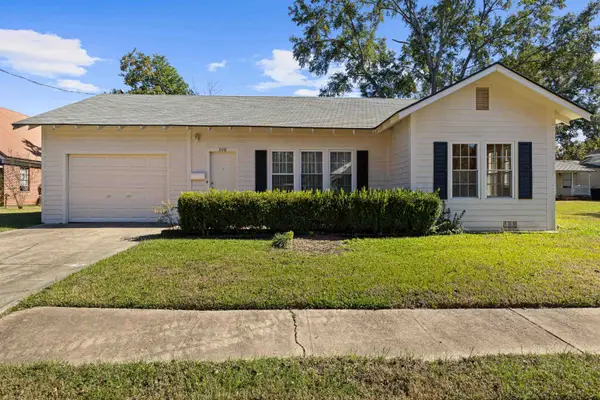 308 N Alley, Jefferson, TX 75657