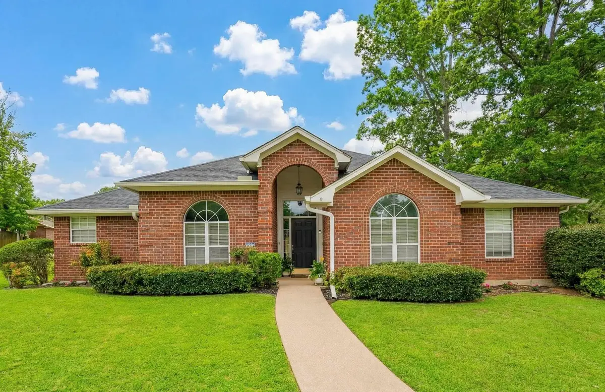 3901 Fern Ridge Dr, Longview, TX 75605 - #1