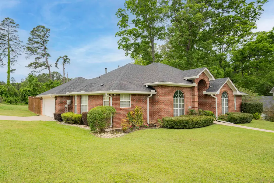 3901 Fern Ridge Dr, Longview, TX 75605 - #3