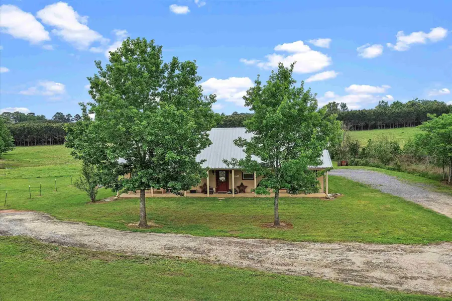 8550 New Hope Rd, Gilmer, TX 75645 - #2