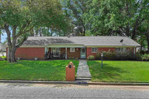 1007 Forrest Lane, Carthage, TX 75633