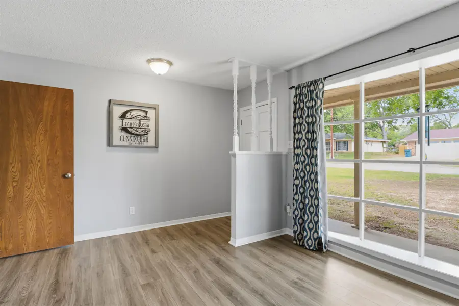 110 E Larkspur, White Oak, TX 75693 - #3