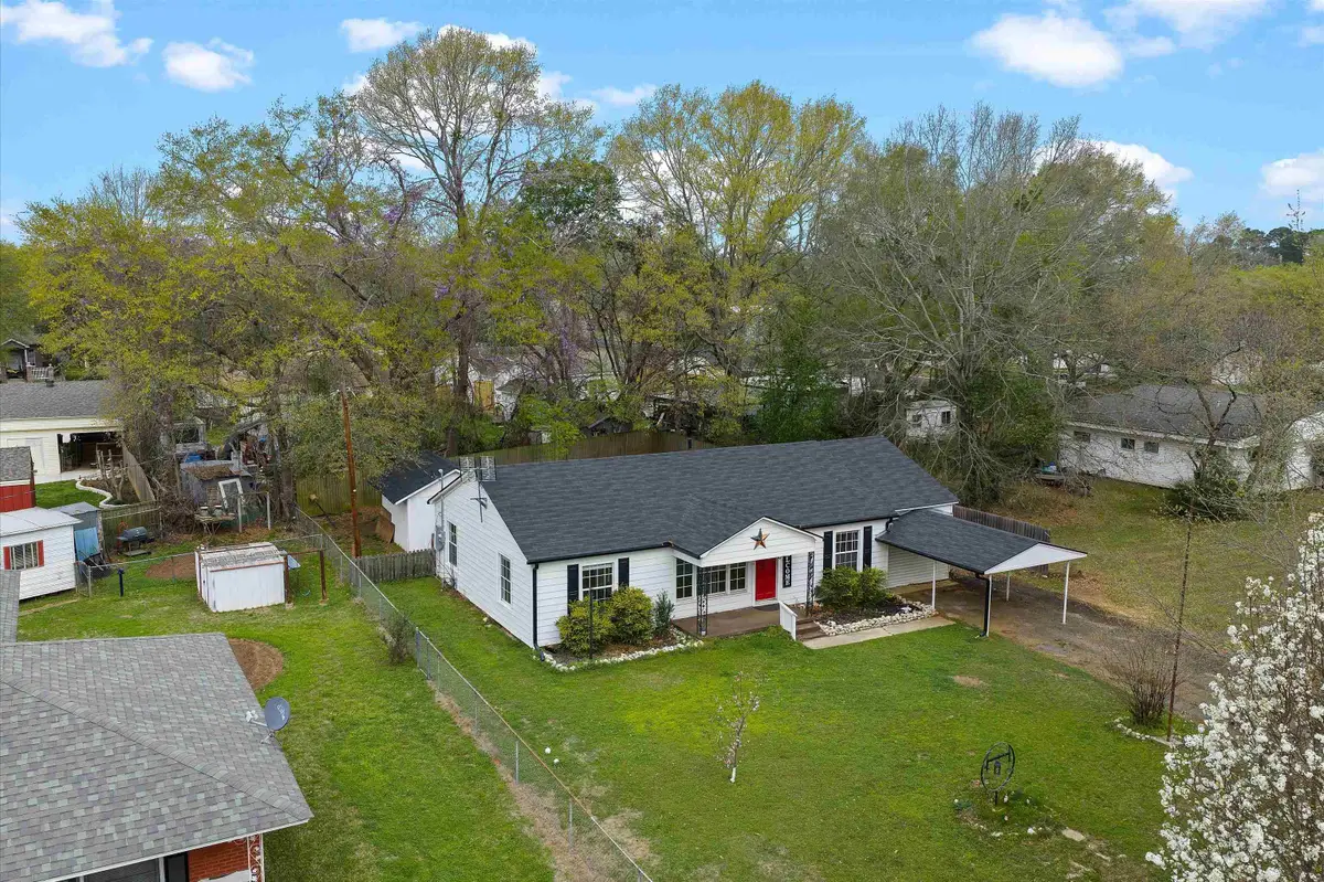 2809 S Broadway, Kilgore, TX 75662 - #1