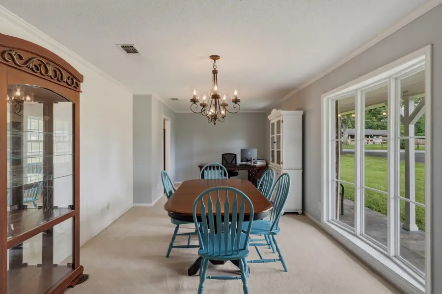 1004 Oakwood Dr, Longview, TX 75604 - #3