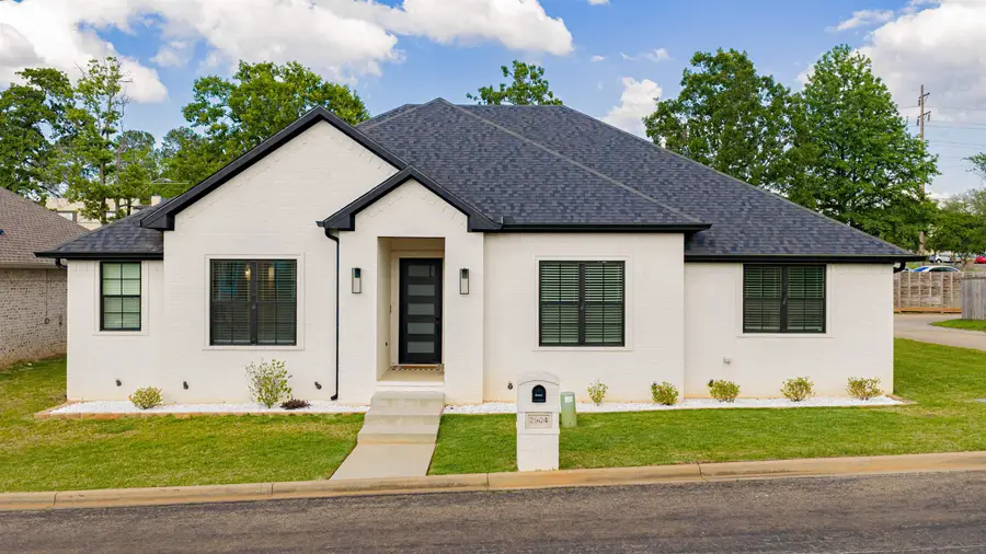 2904 Lismore, Longview, TX 75605 - #2