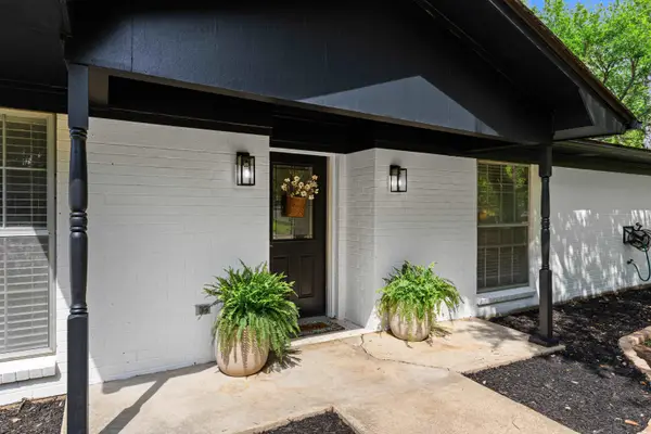 3301 ROCKBROOK DR, Kilgore, TX 75662