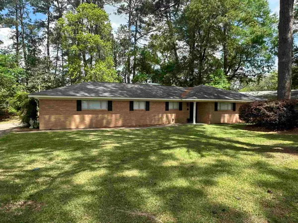 410 Woodyard Place, Carthage, TX 75633