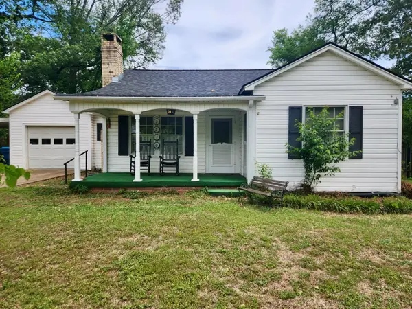 2210 S Martin St, Kilgore, TX 75662