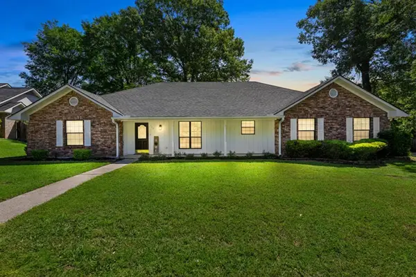 1112 Jamaica Dr, White Oak, TX 75693