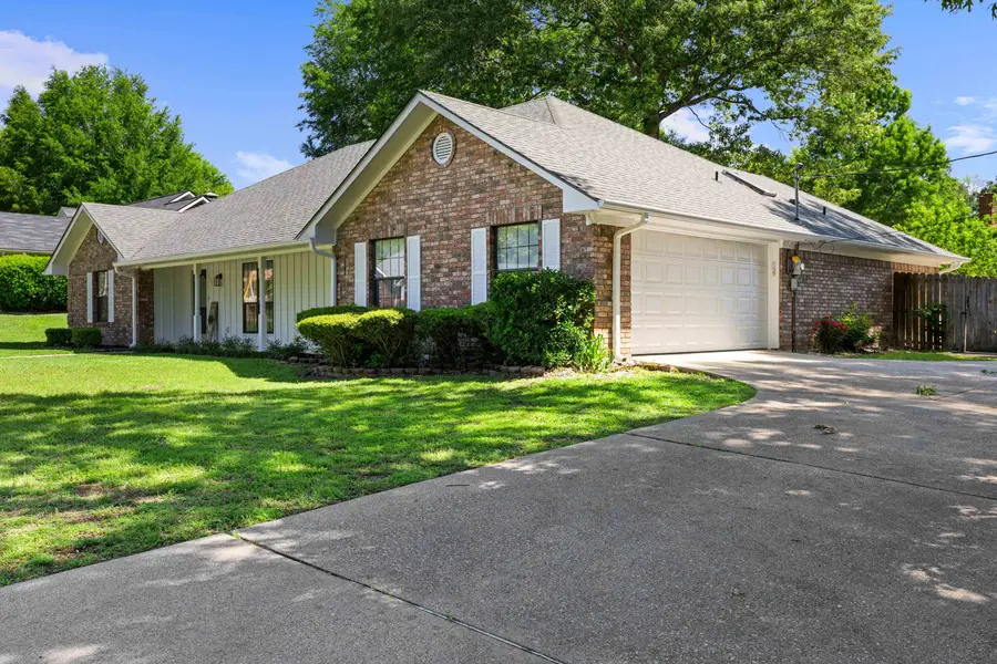 1112 Jamaica Dr, White Oak, TX 75693 - #2