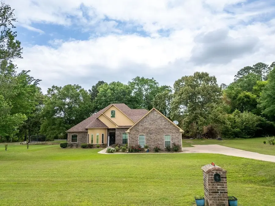 151 Riverwood Dr, Longview, TX 75603 - #3