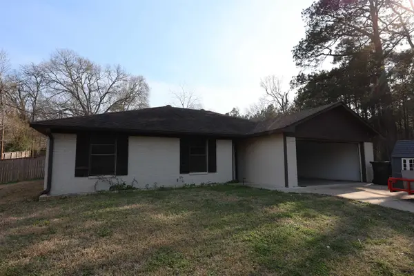 102 HONEYSUCKLE, Beckville, TX 75631