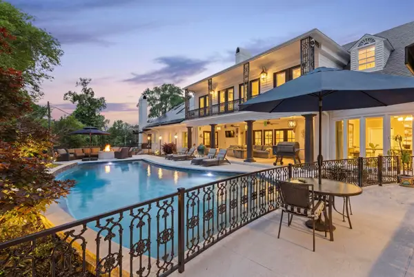 1311 Inwood Rd, Longview, TX 75601