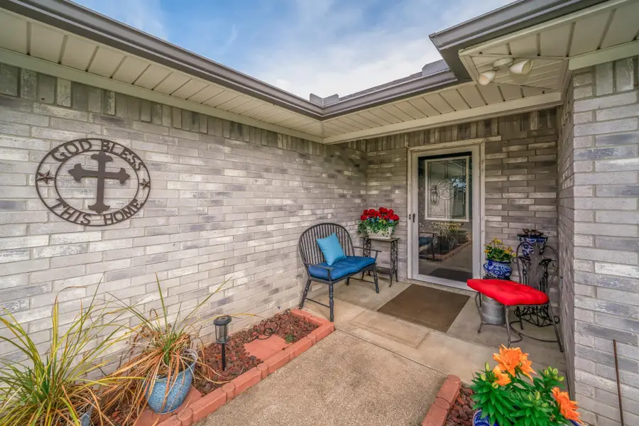 100 Kellifield Dr, Henderson, TX 75654 - #3