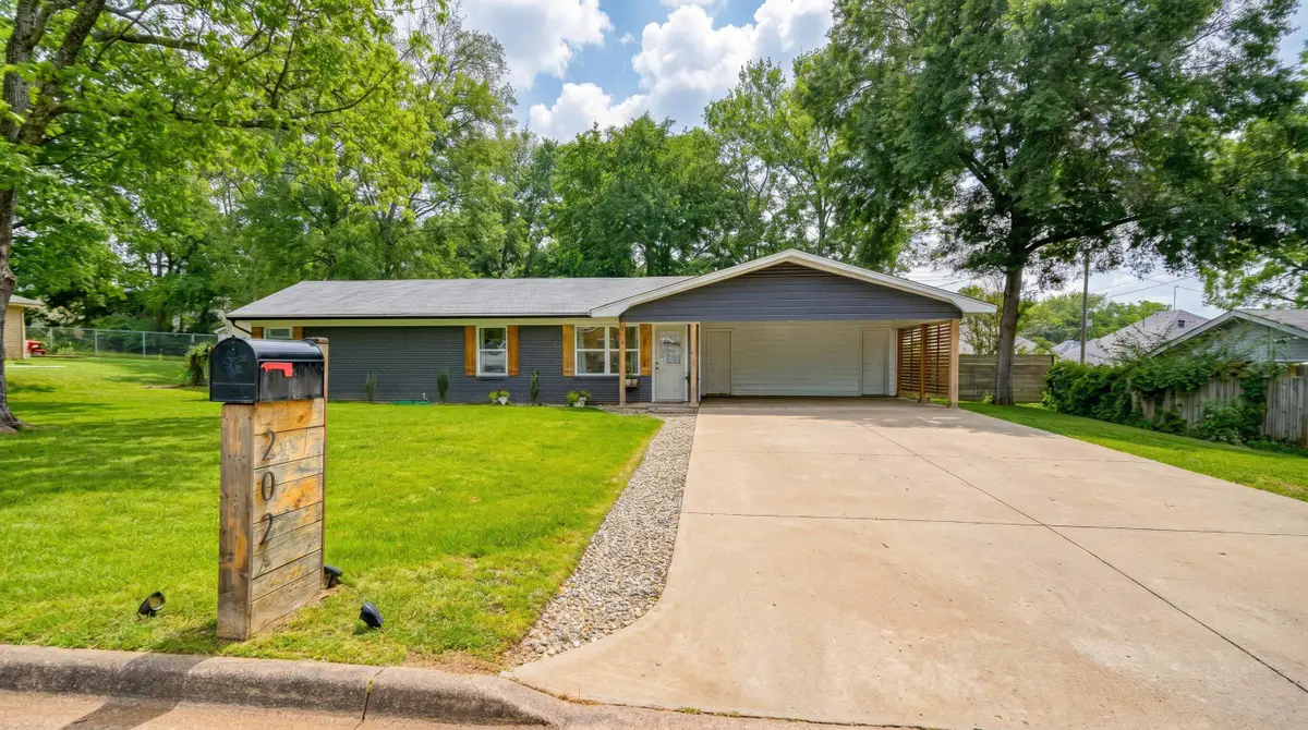 202 W Church St., White Oak, TX 75693 - #1