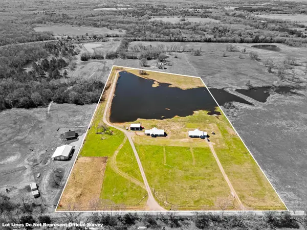 Address Withheld By Seller, Pittsburg, TX 75686