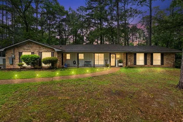 306 Cedar Circle, Marshall, TX 75672