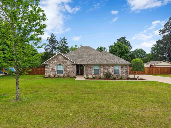 106 E Tulip St., White Oak, TX 75693