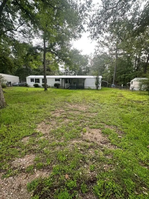 23937 Killer Bee Ln, New Caney, TX 77357