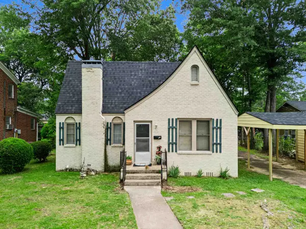 1302 Washington Place E., Marshall, TX 75670