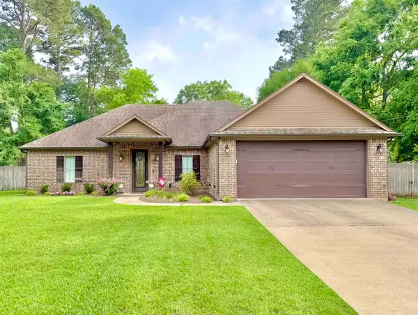 302 Virgie St, Longview, TX 75605