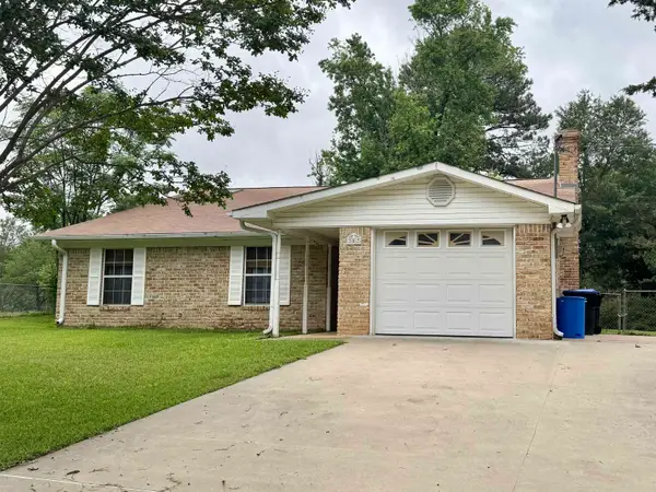 307 Locklear Avenue, Longview, TX 75605