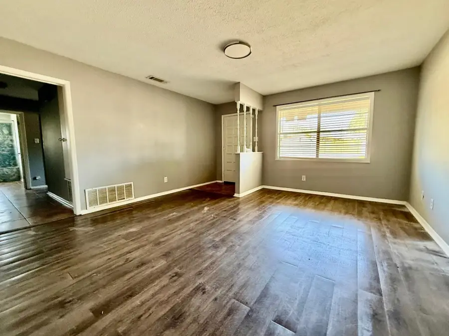 1525 Duncan Dr., Henderson, TX 75654 - #2