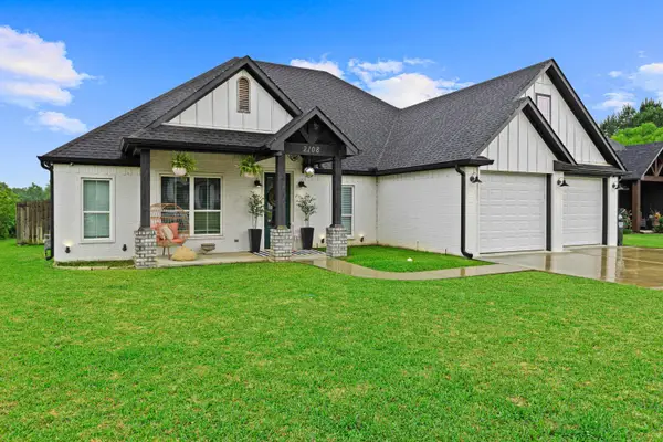 2108 Sophis, Longview, TX 75601