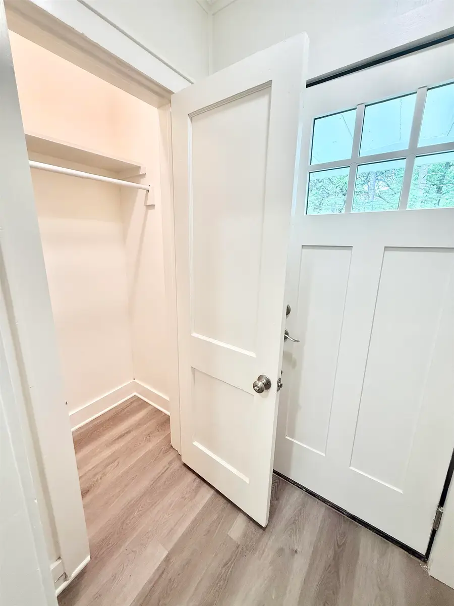 108 W Hughes St, Longview, TX 75602 - #3