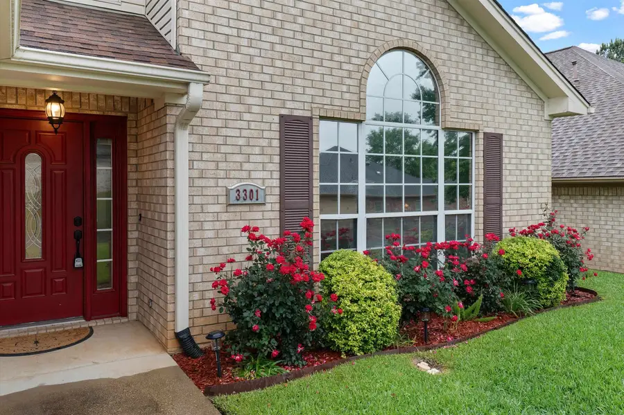 3301 Crossroads Drive, Longview, TX 75605 - #3