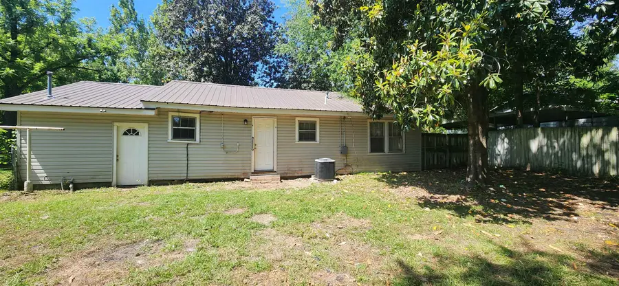1908 Lee St, Longview, TX 75604 - #2