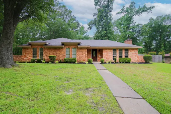 345 Hidden Forest, Longview, TX 75605