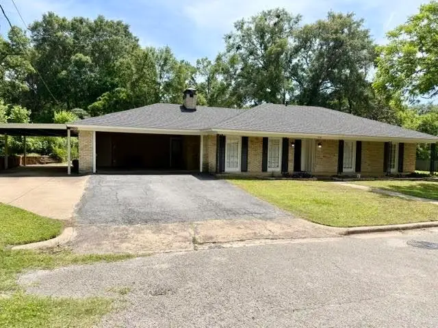 308 N GARDEN CLUB DR., Overton, TX 75684 - #2