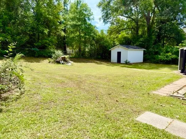 308 N GARDEN CLUB DR., Overton, TX 75684 - #3