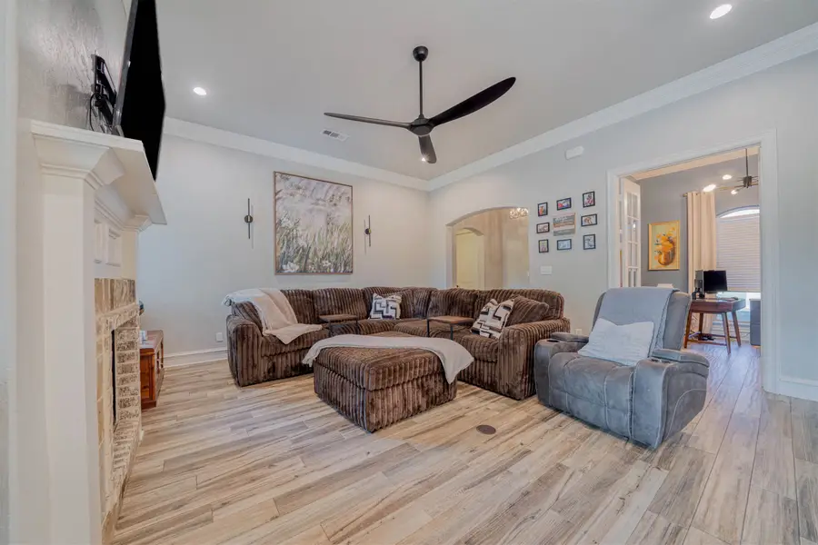 1714 Riviera Drive, Longview, TX 75605 - #2