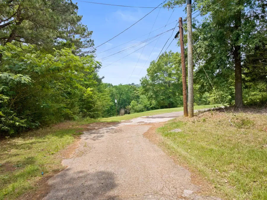 604 N Kasling St, Hughes Springs, TX 75656-0000 - #2