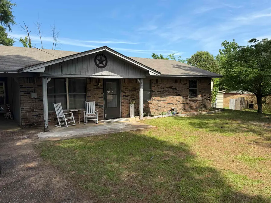 804 GRAPEVINE ST, Daingerfield, TX 75638 - #3