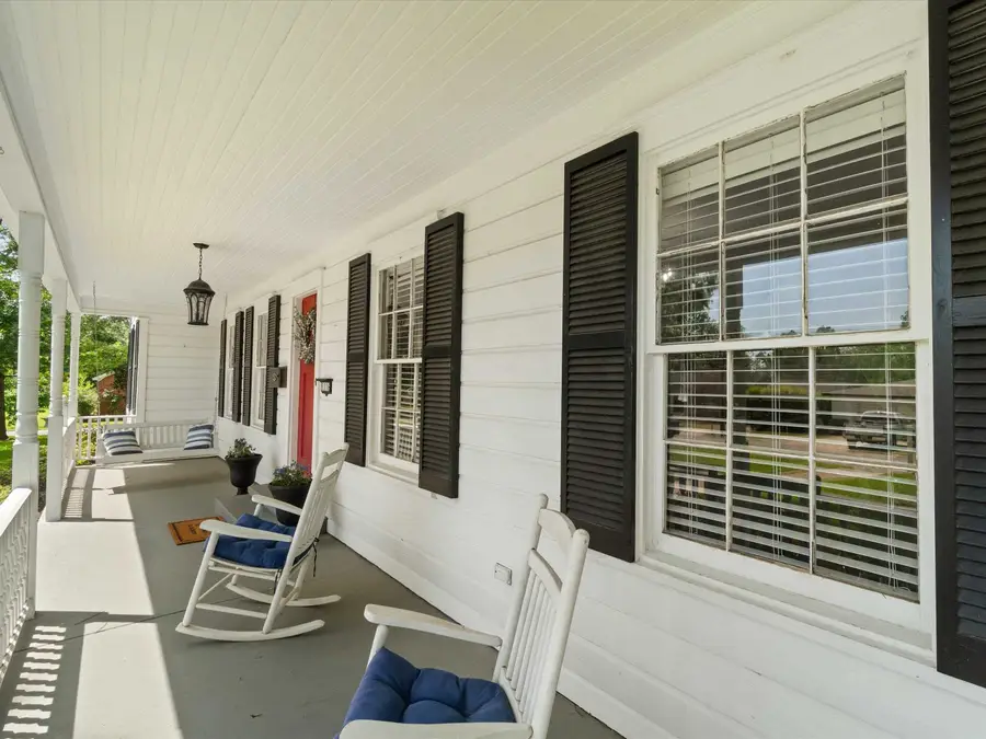 1116 N Bledsoe St., Gilmer, TX 75644 - #3
