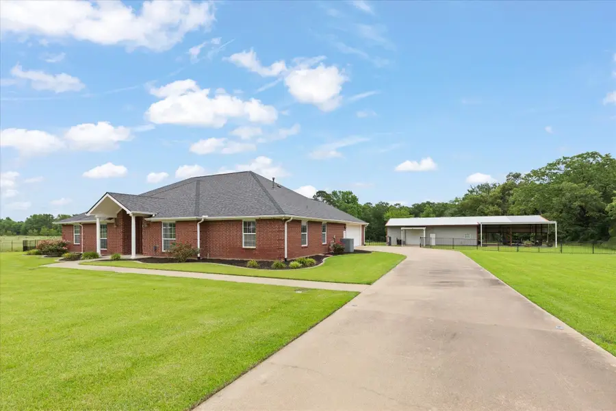 5290 Tevey Rd, Longview, TX 75605 - #3