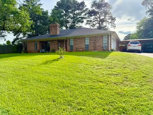 1503 GREENBRIAR, Longview, TX 75604