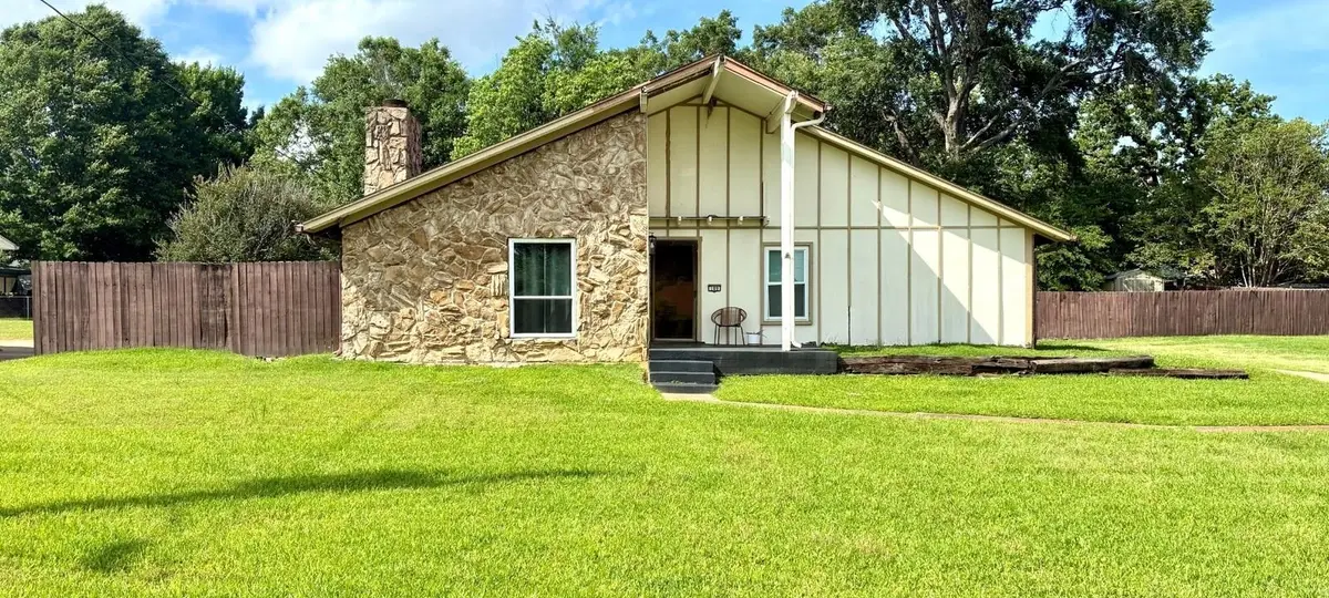 109 E Gladiola St, White Oak, TX 75693-1615 - #1