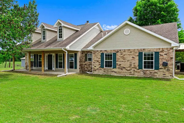 152 Black Hawk Ln, Gilmer, TX 75645