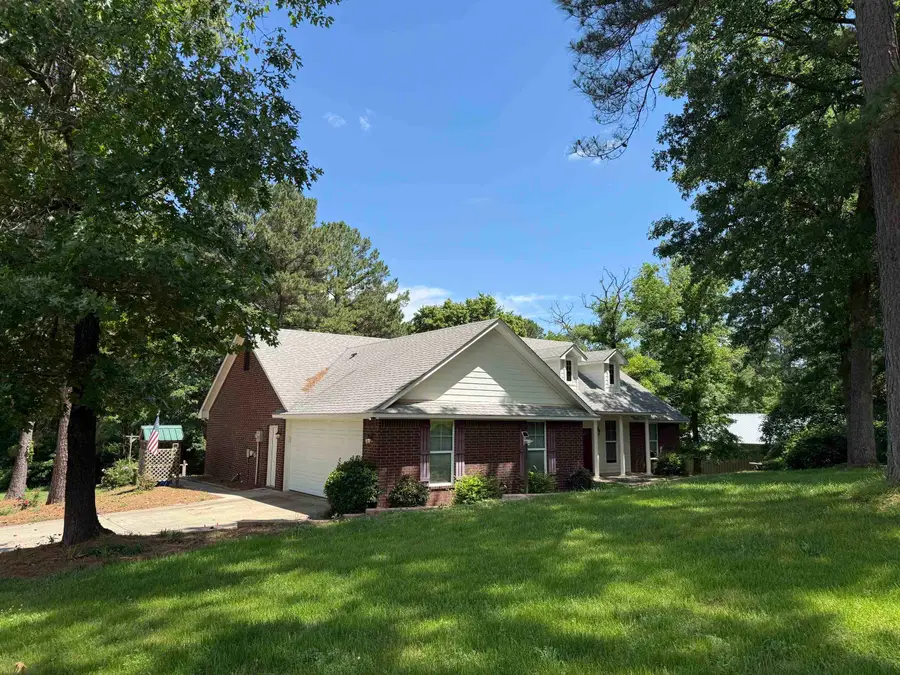 650 Widgeon Ln., Gilmer, TX 75645 - #2
