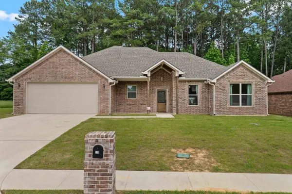 310 Molly Maye Dr., Marshall, TX 75672