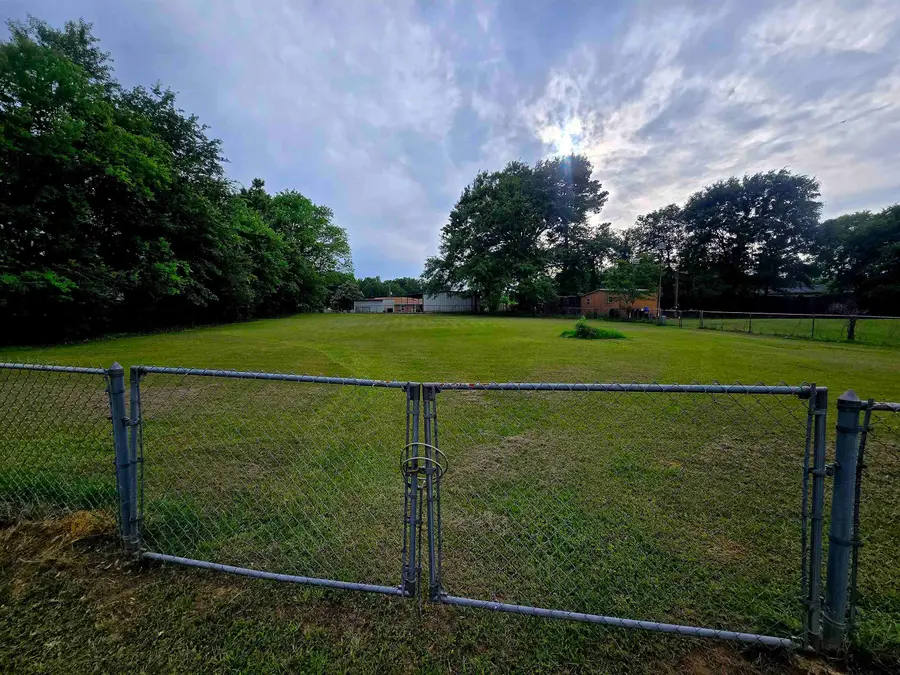 1109 Airline Dr, Marshall, TX 75672 - #3