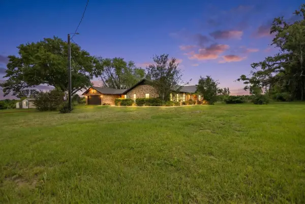 13252 CR 317 S, Mount Enterprise, TX 75681