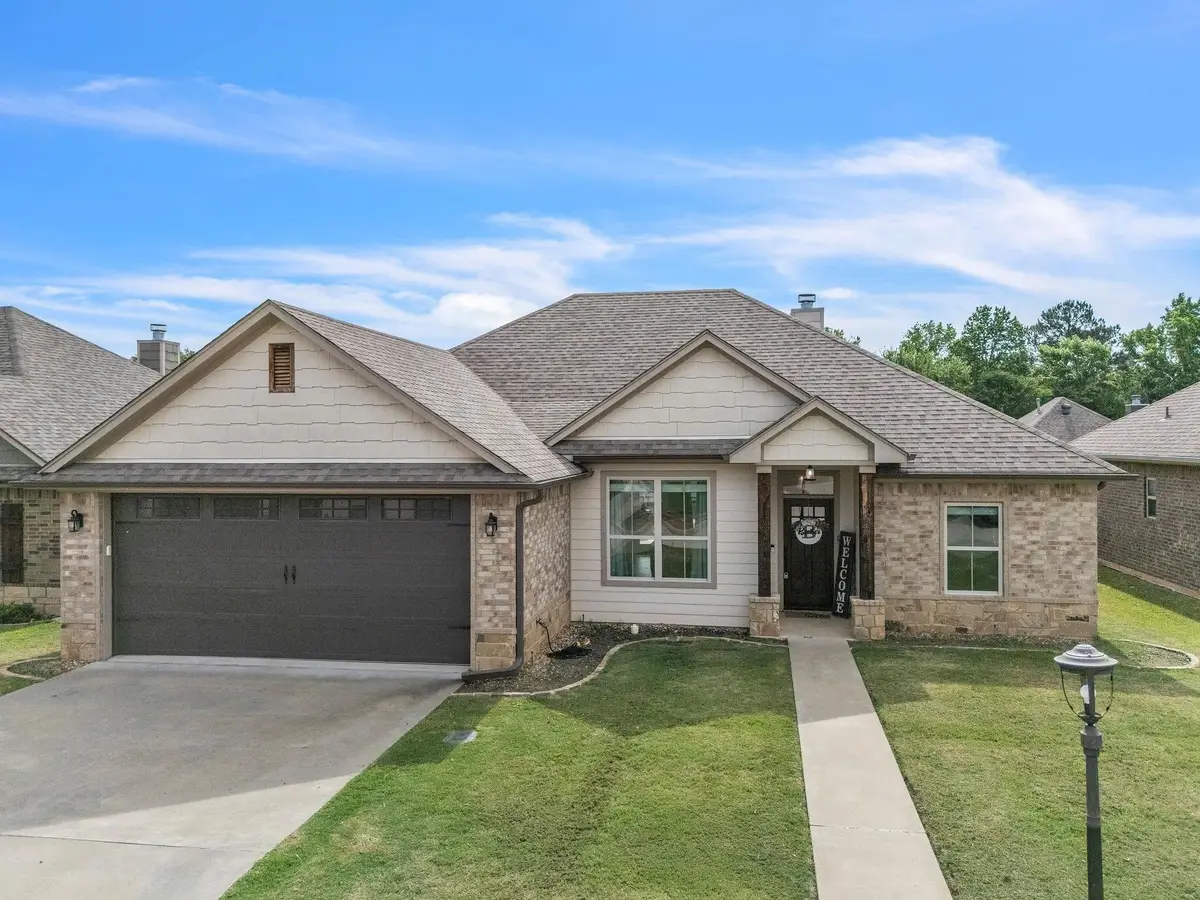 106 Champions Dr, Hallsville, TX 75650 - #1